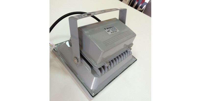 projecteur exterieur led